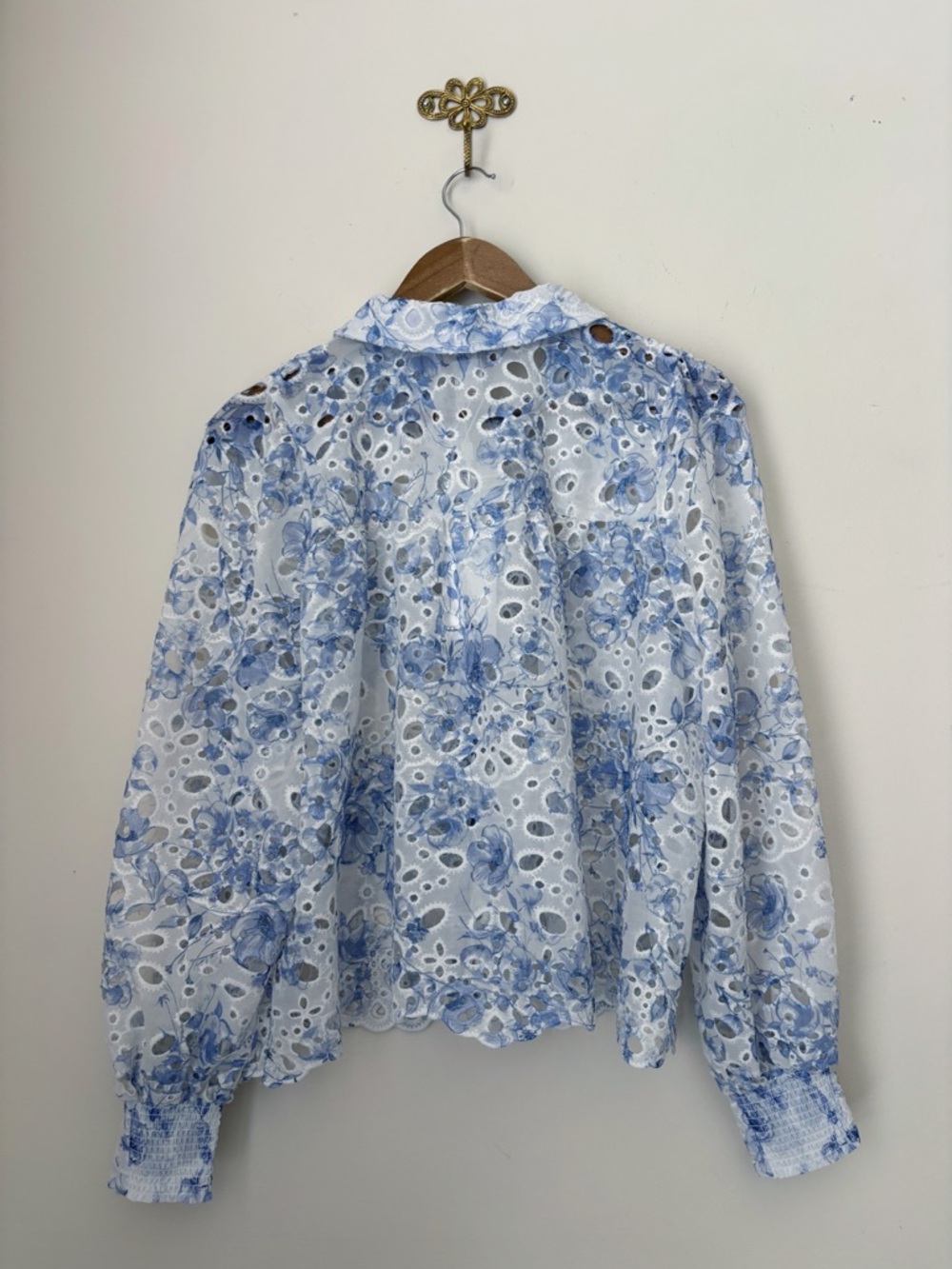 Caroline Constas Blue Floral Eyelet Button Up Top Medium NEW NWT - Picture 4 of 8